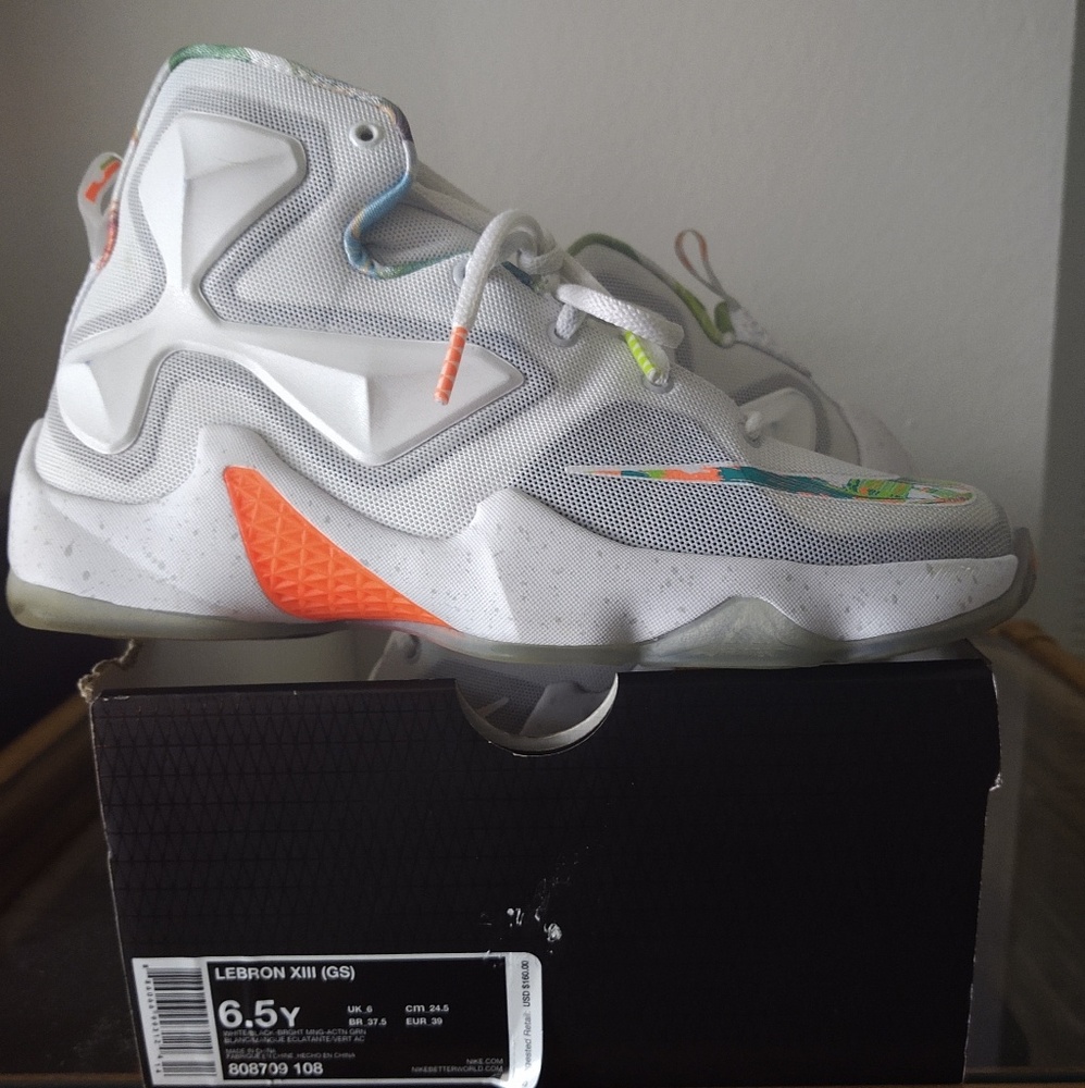 LeBron XIII